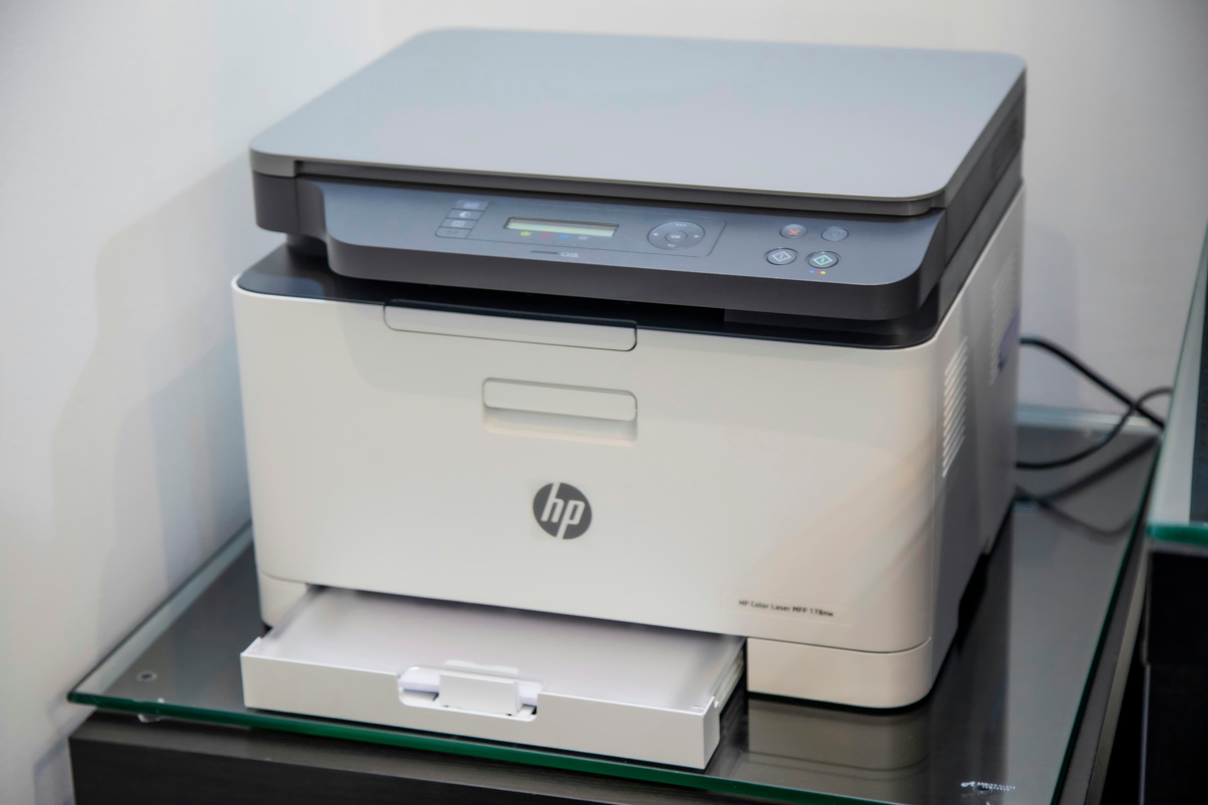 HP LaserJet Pro thumbnail 1